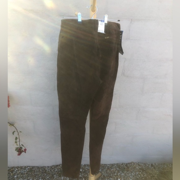 NWT suede leather cowgirl wrangler jeans - Picture 5 of 11